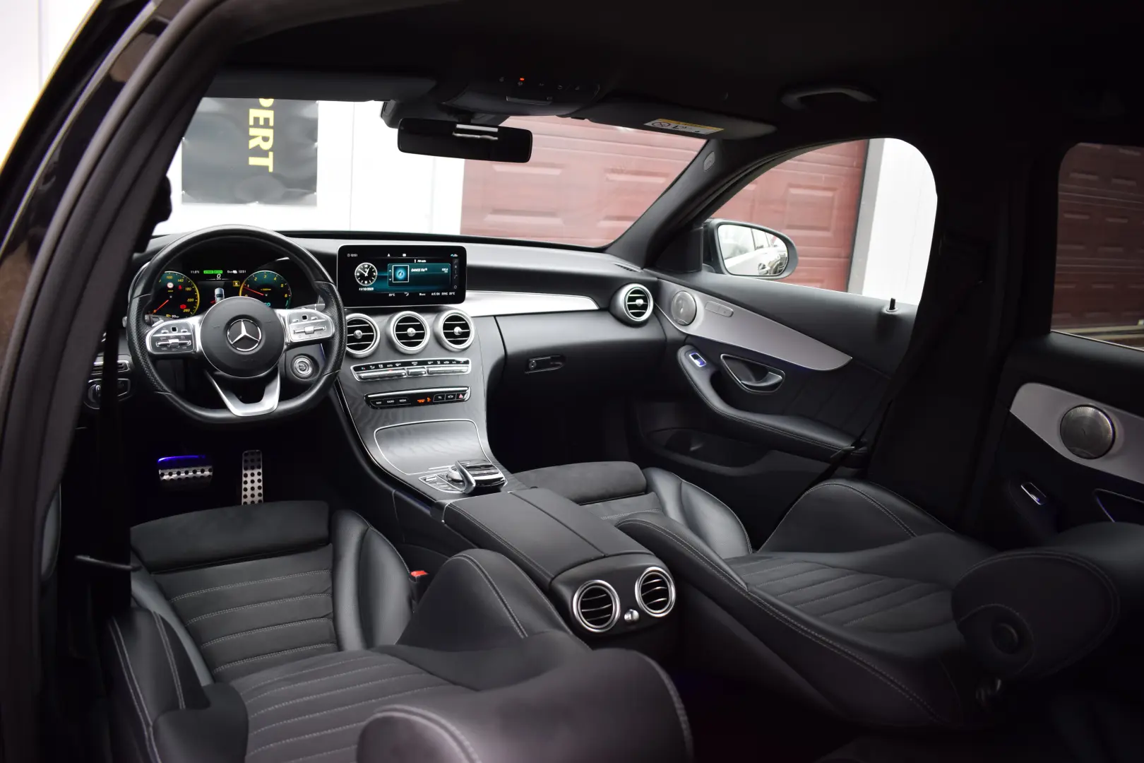 Mercedes Benz C300 DE Plug-In Hybrid 2020 AMG Line