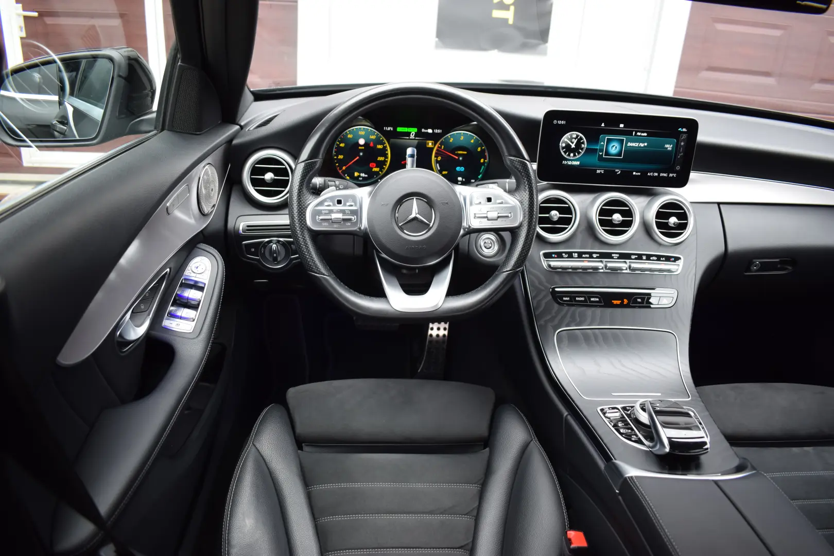 Mercedes Benz C300 DE Plug-In Hybrid 2020 AMG Line