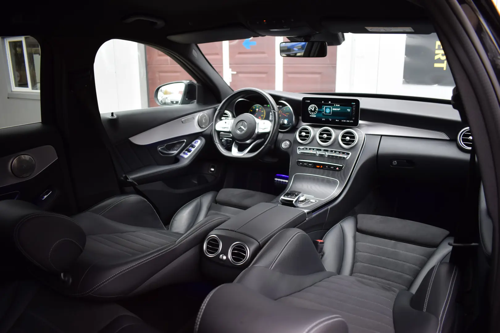 Mercedes Benz C300 DE Plug-In Hybrid 2020 AMG Line