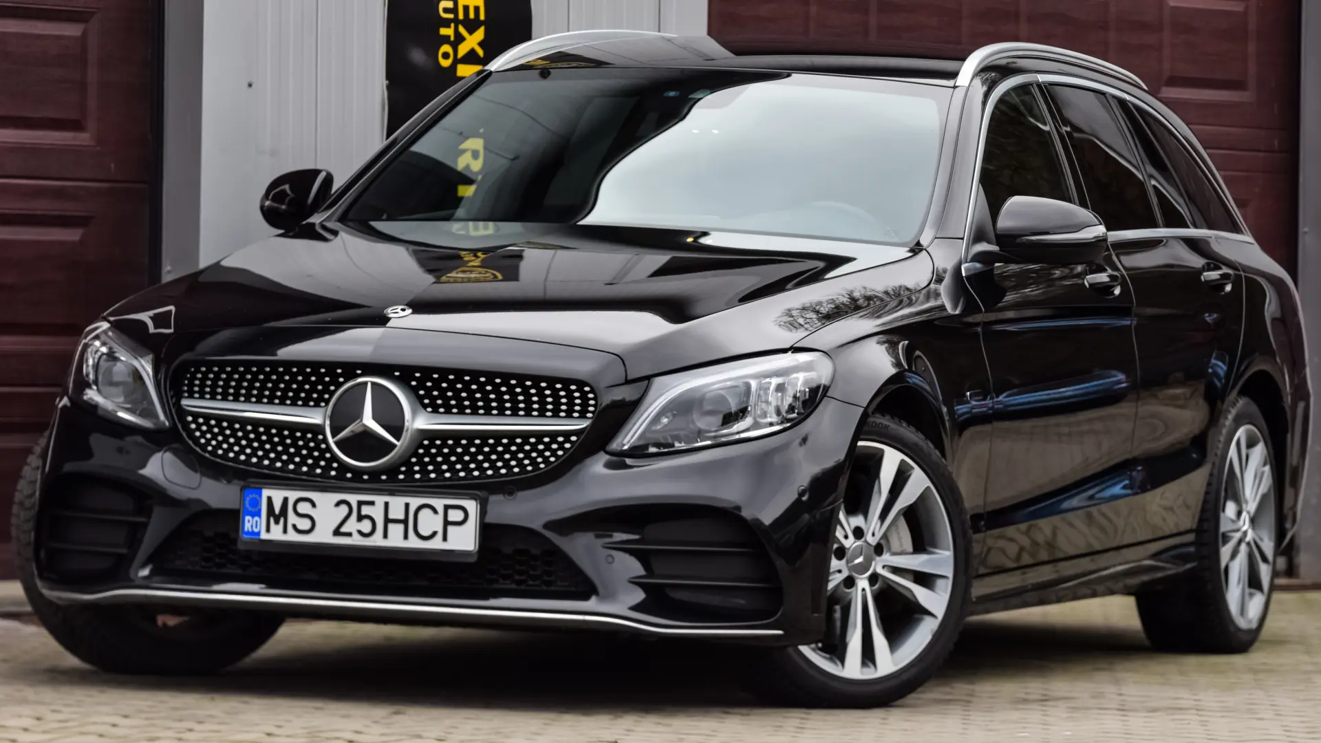 Mercedes Benz C300 DE Plug-In Hybrid 2020 AMG Line