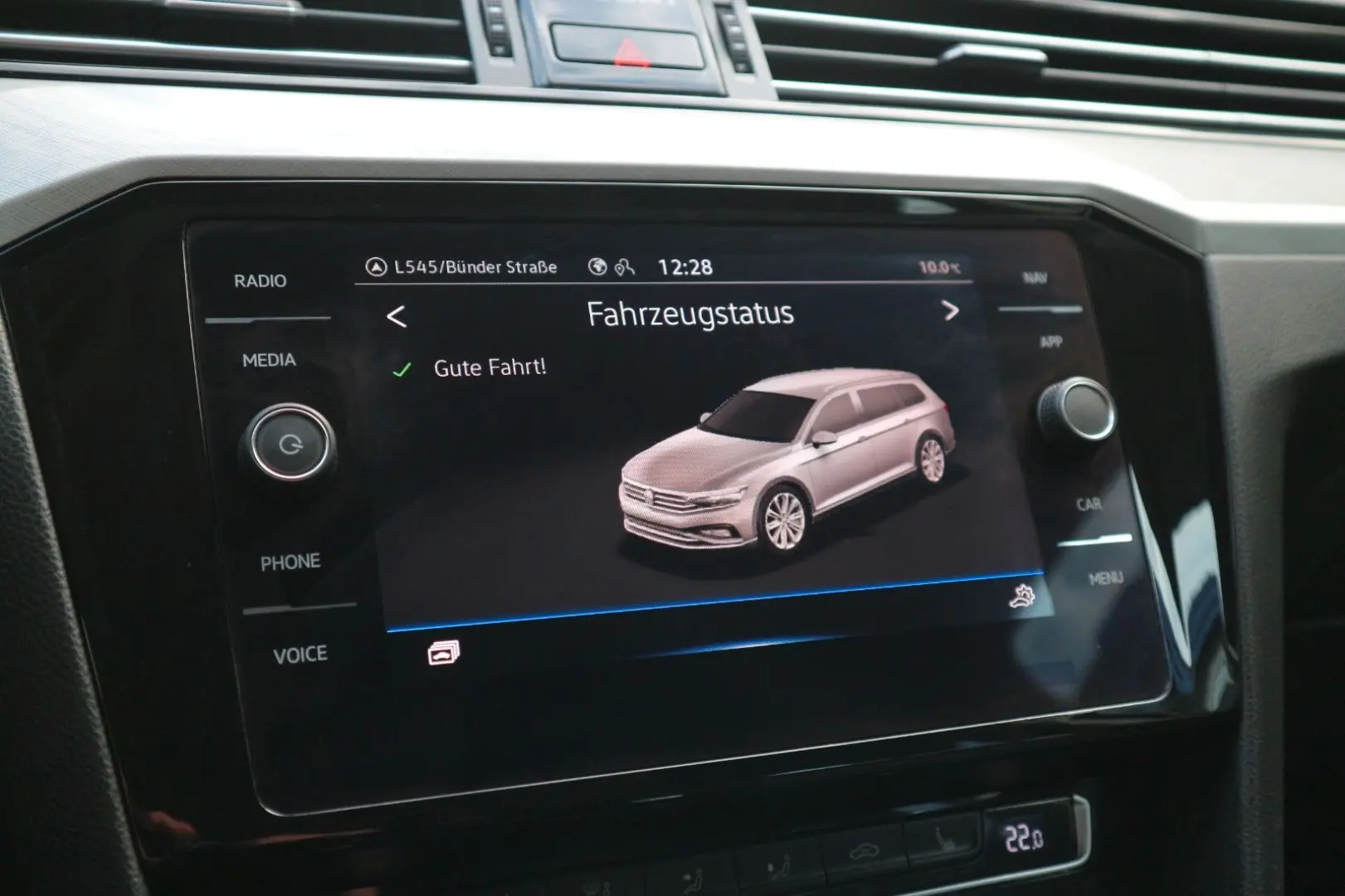 Passat Variant Business  2.HD DSG ACC RFK AHK