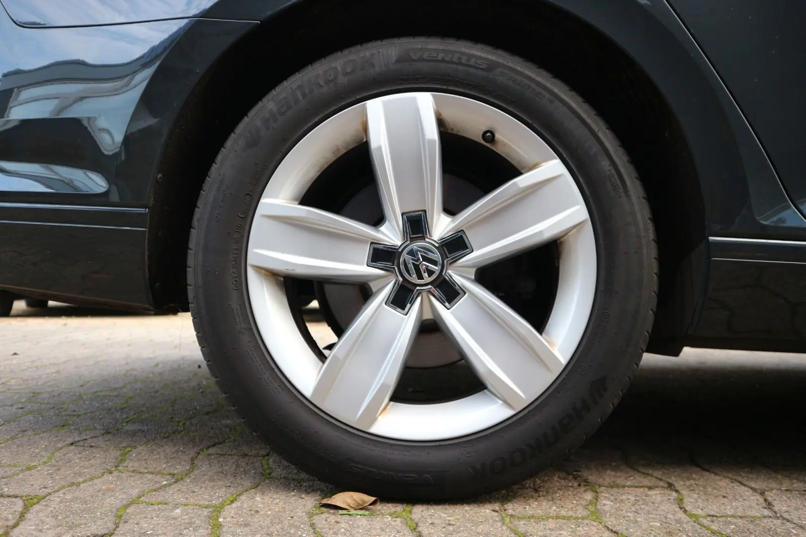 Passat Variant Business  2.HD DSG ACC RFK AHK