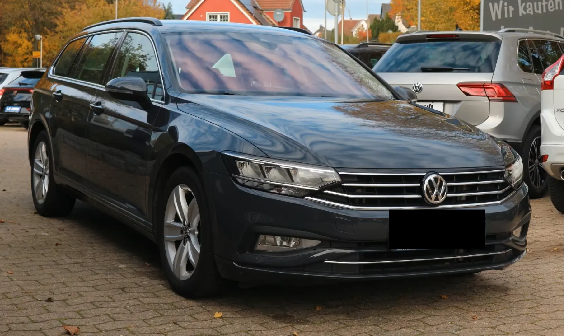 Passat Variant Business  2.HD DSG ACC RFK AHK
