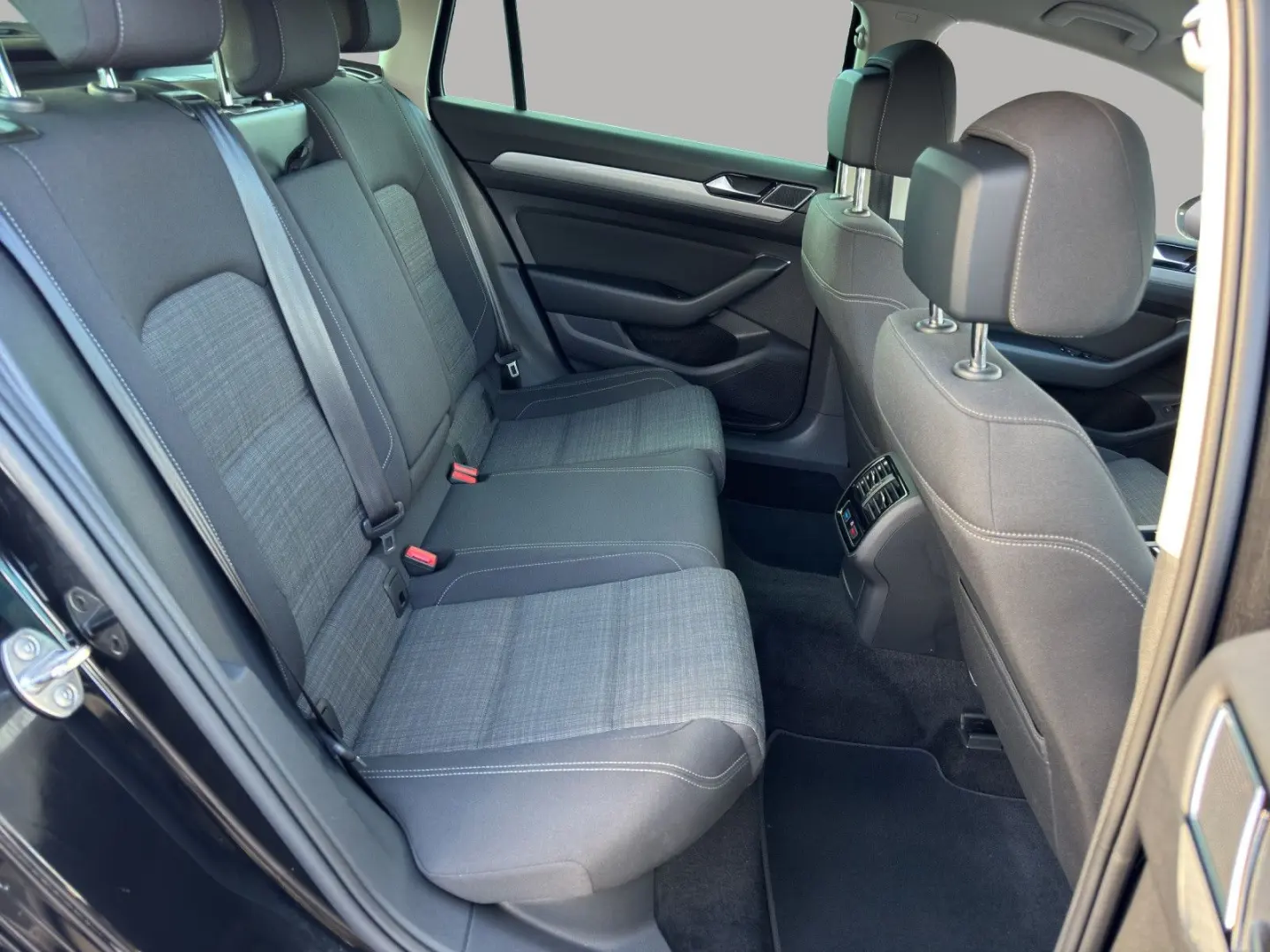 Passat Variant Business Digital Tacho ACC AHK