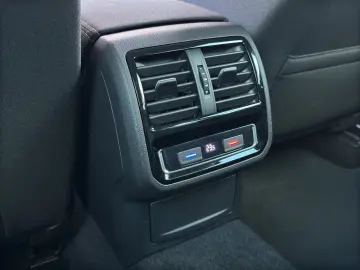 Passat Variant Business Digital Tacho ACC AHK