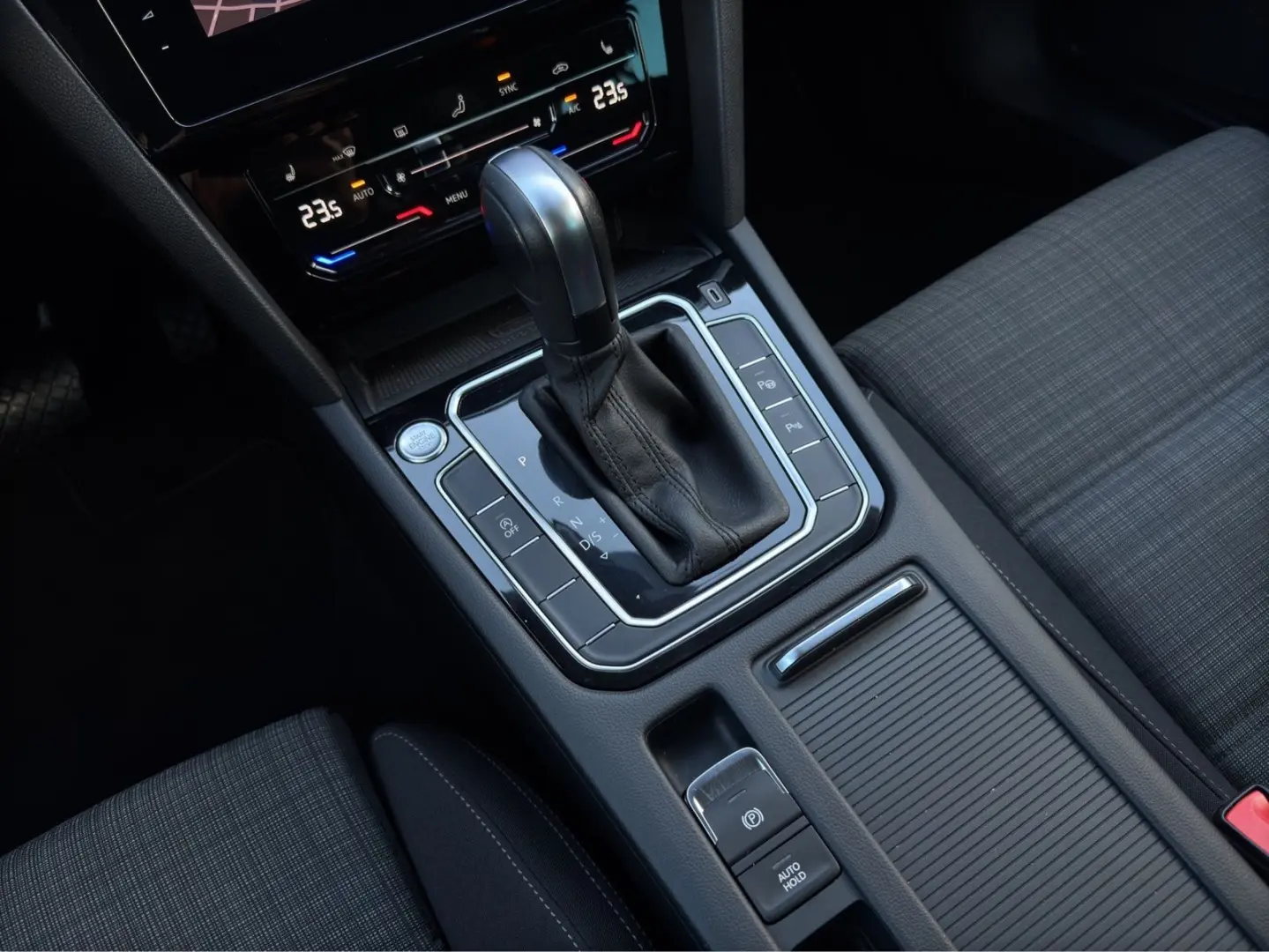 Passat Variant Business Digital Tacho ACC AHK