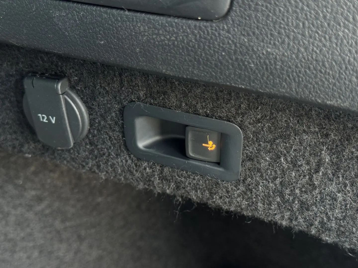 Passat Variant Business Digital Tacho ACC AHK