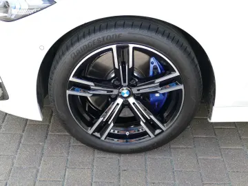 M340d xdrive Limousine   Innov.Paket Live Cockp.