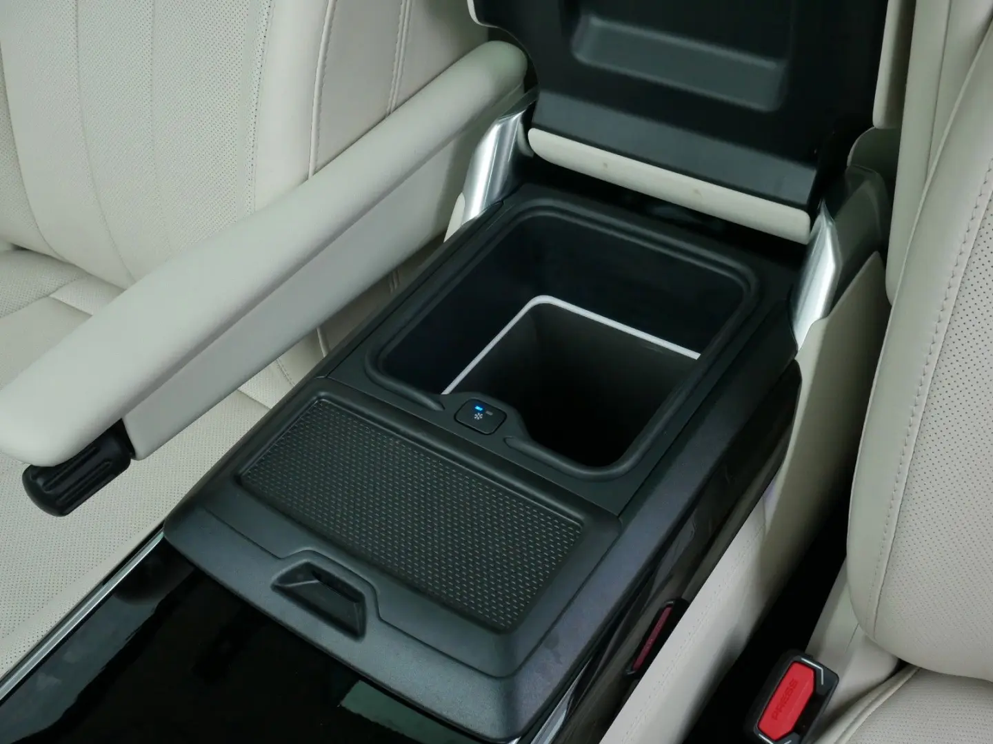 RR D350 Autobiography Pano AHK SVO leather