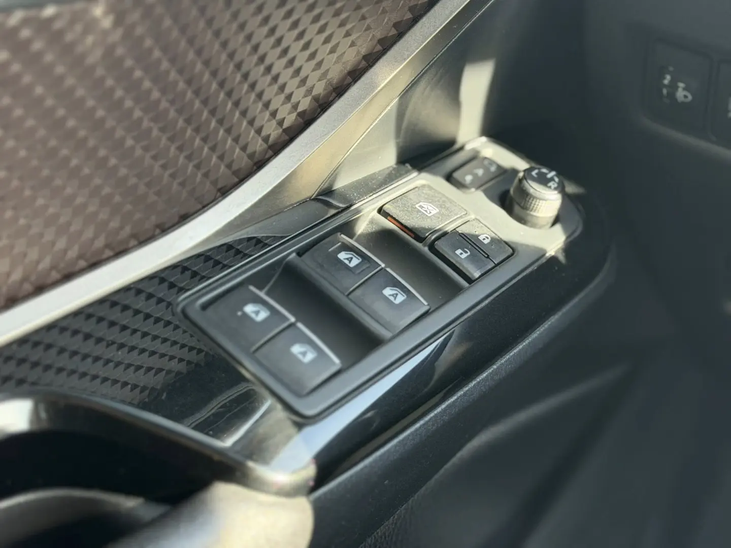 TOYOTA C-HR 1.8 Hybrid Lounge