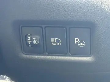 TOYOTA C-HR 1.8 Hybrid Lounge