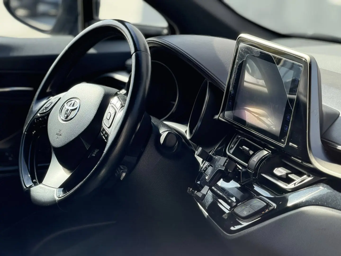 TOYOTA C-HR 1.8 Hybrid Lounge