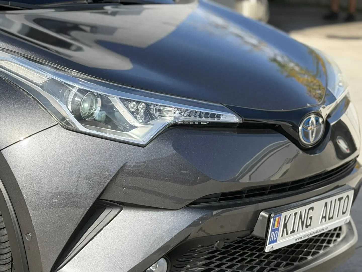 TOYOTA C-HR 1.8 Hybrid Lounge