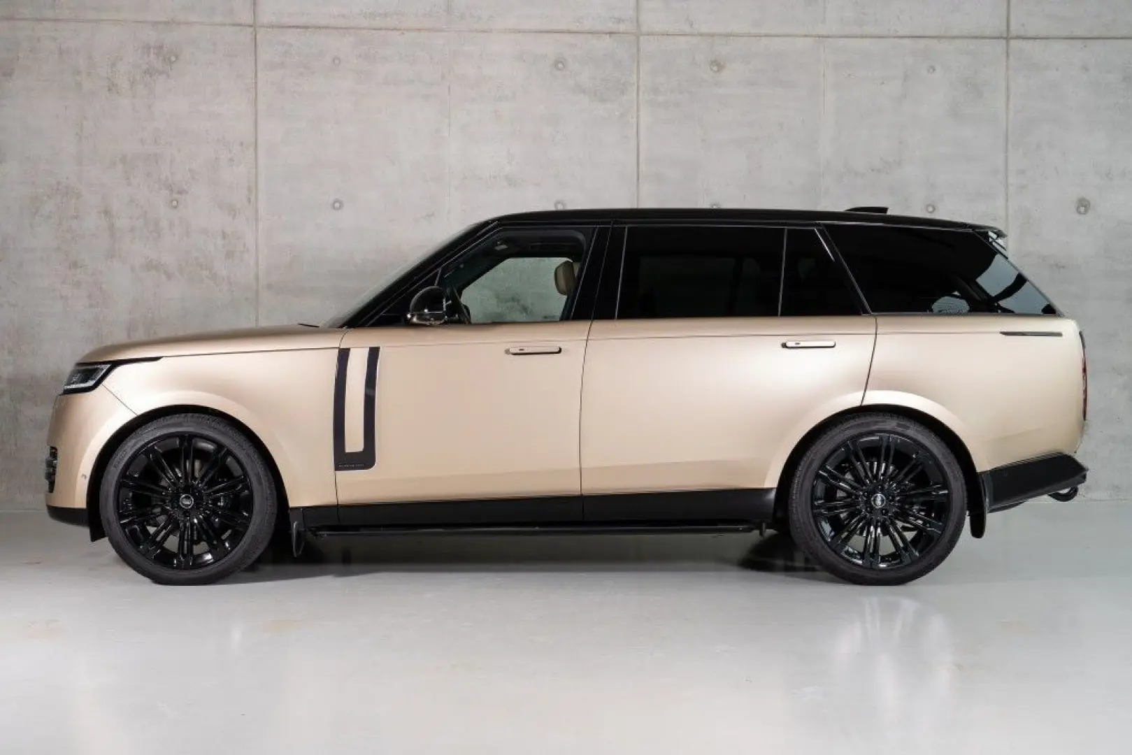 Range Rover D350 Autobiography LWB 7.SEATS