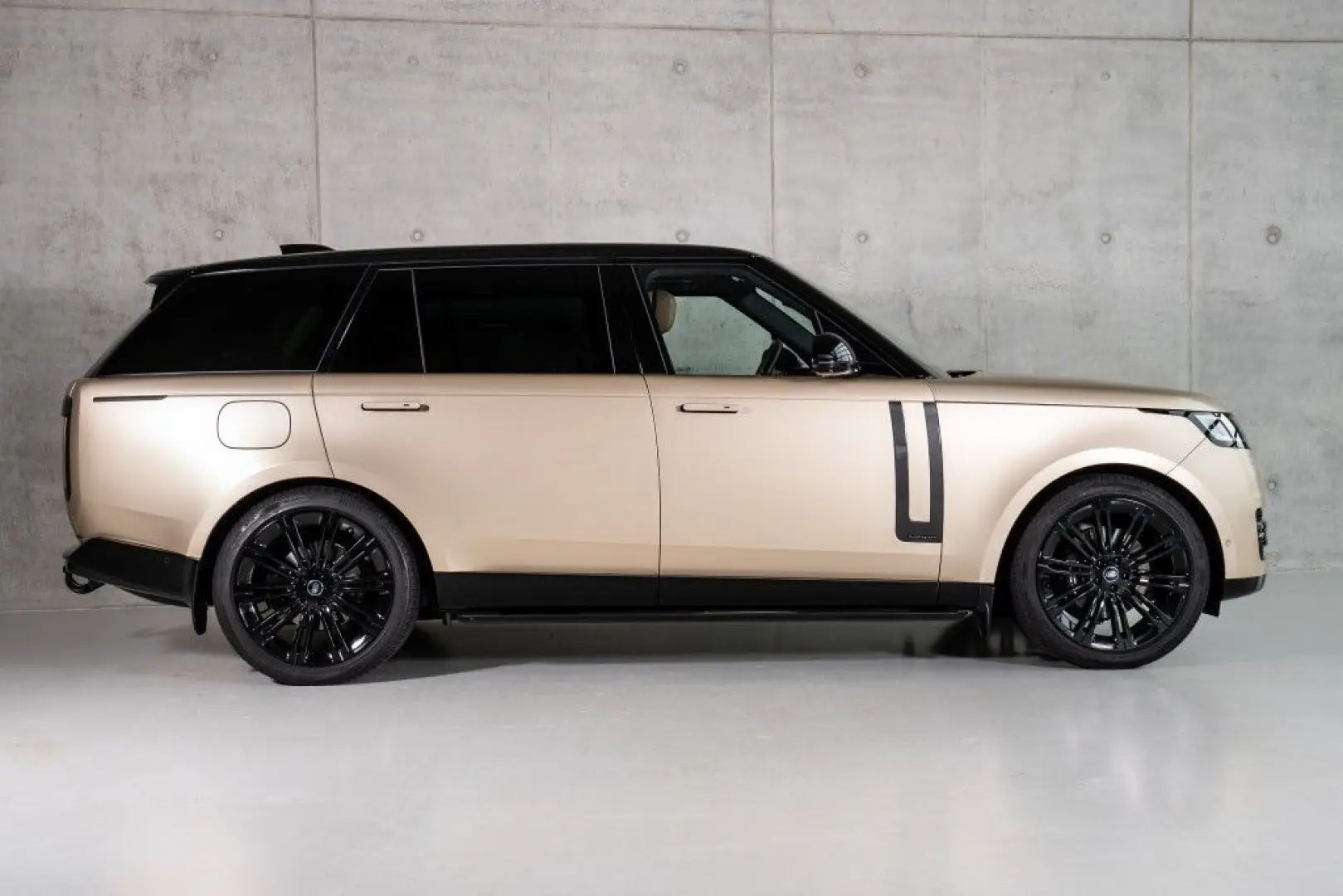 Range Rover D350 Autobiography LWB 7.SEATS