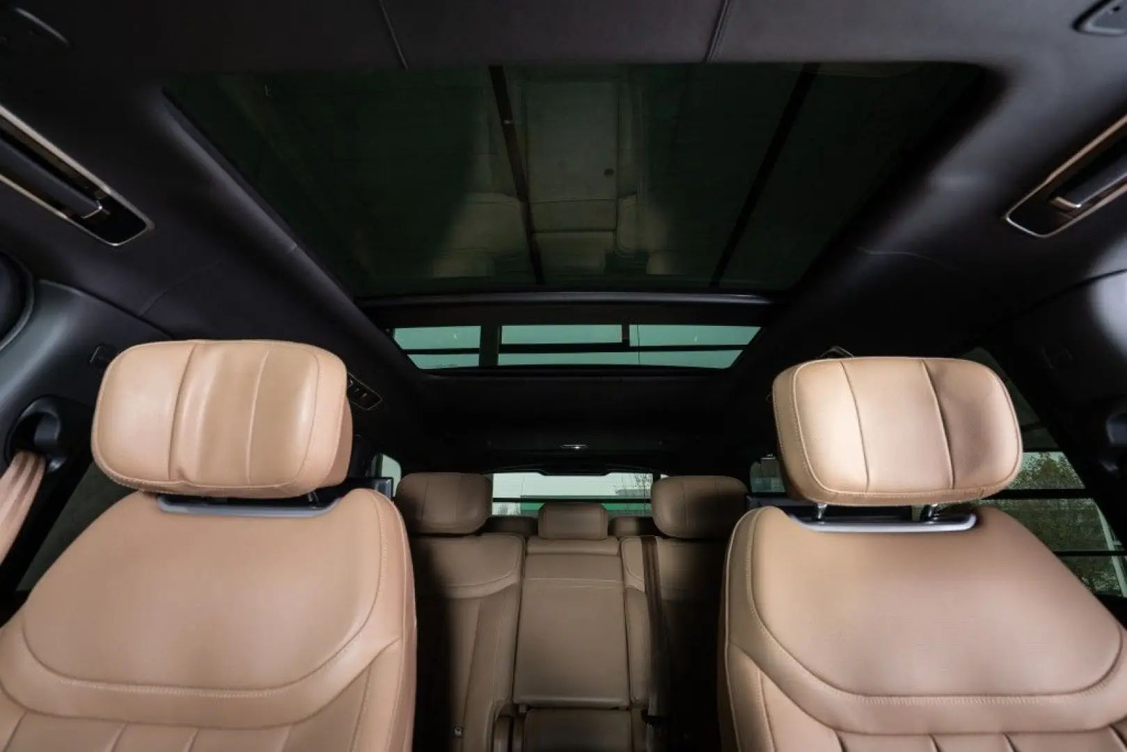 Range Rover D350 Autobiography LWB 7.SEATS