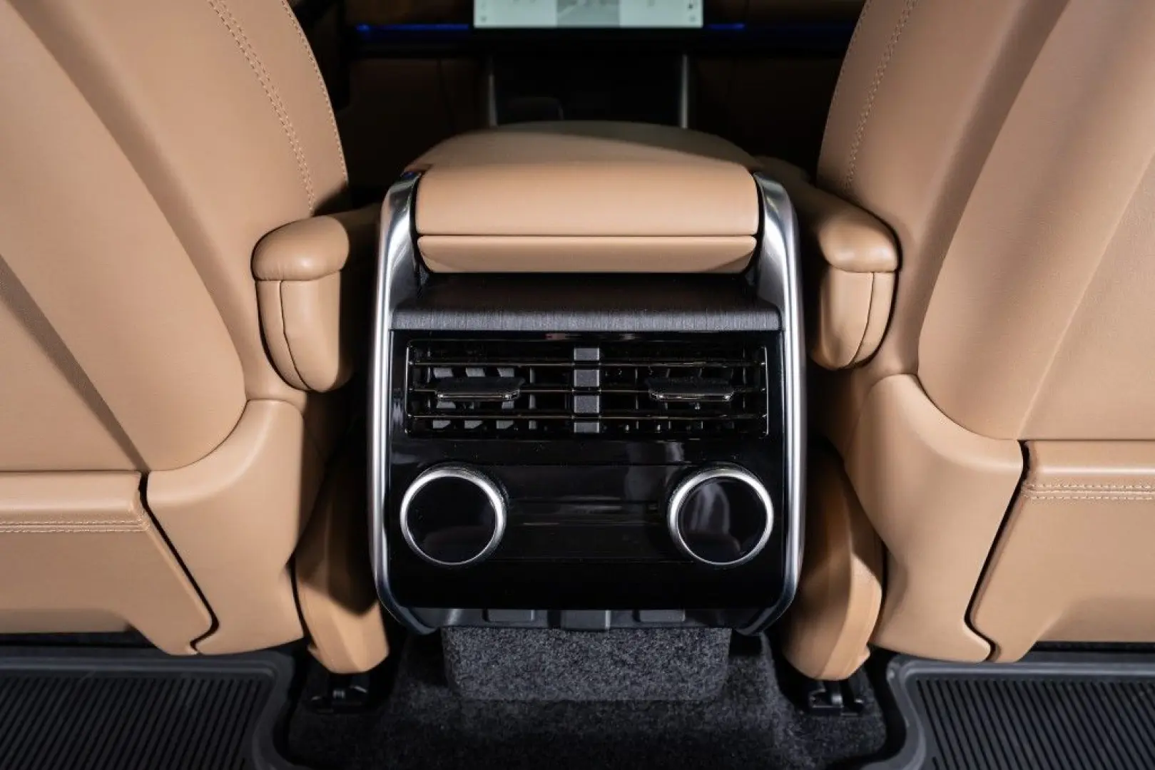 Range Rover D350 Autobiography LWB 7.SEATS