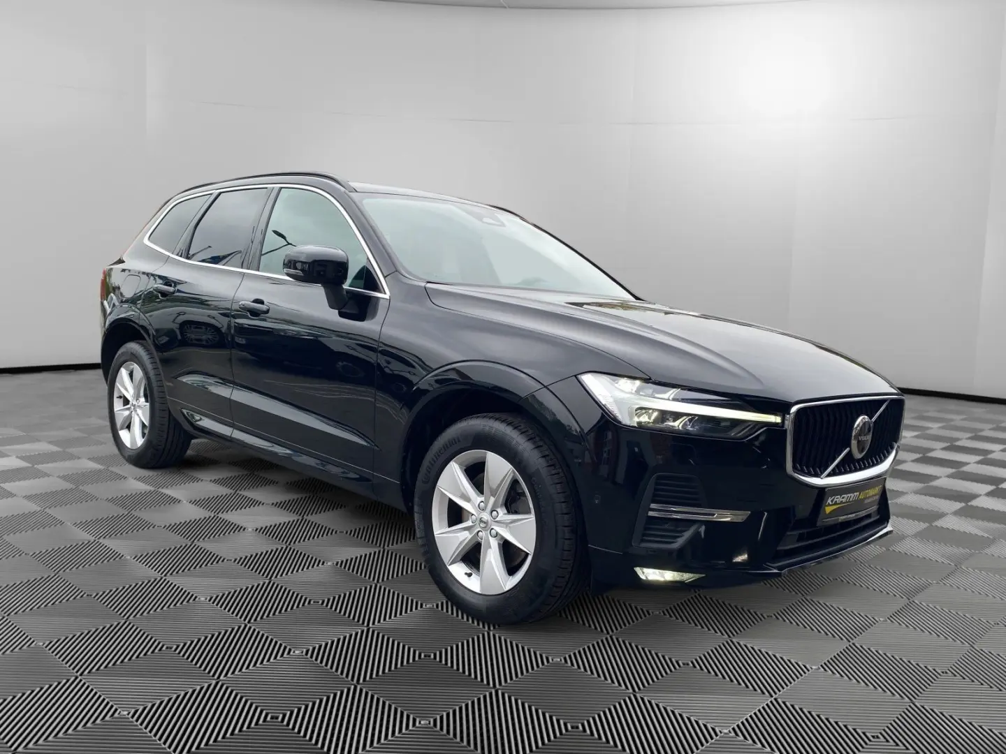 XC60 Momentum Pro 2WD NR Fzg. Scheckh.
