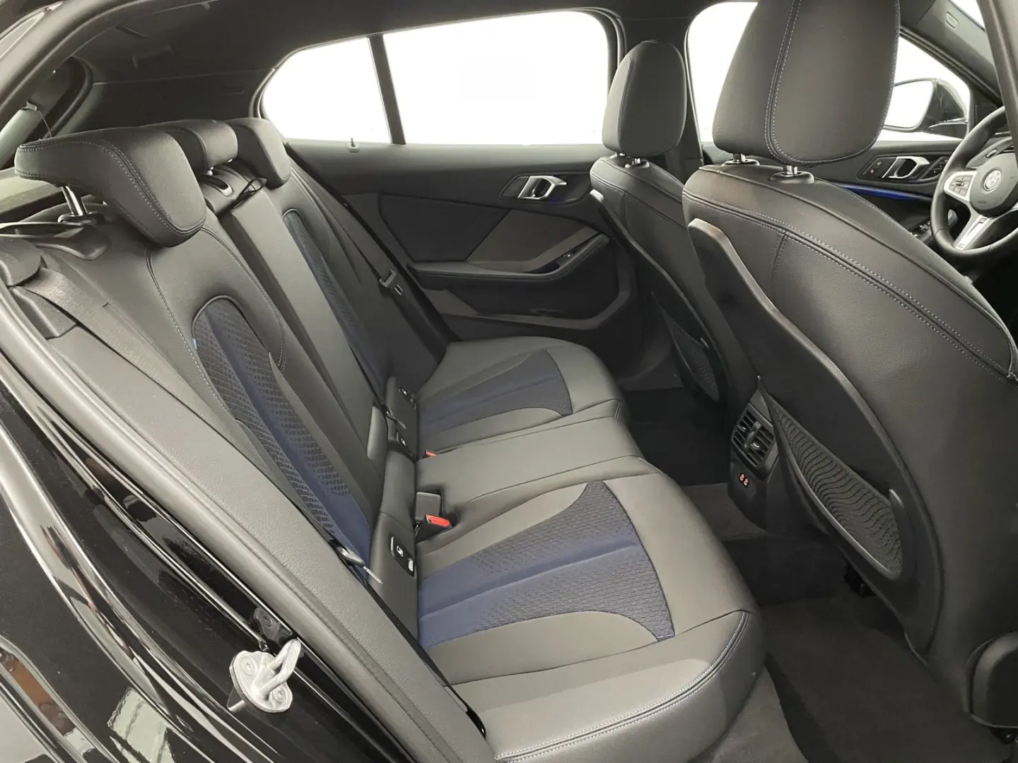 M135i xDrive M135iX PANO LED HARMANN-K HEAD-UP A