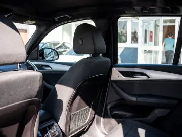 X3 xDrive 30e Advantage 1.HD DAB HEAD UP HIFI