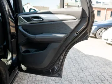 X3 xDrive 30e Advantage 1.HD DAB HEAD UP HIFI