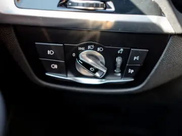 X3 xDrive 30e Advantage 1.HD DAB HEAD UP HIFI