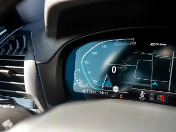 X3 xDrive 30e Advantage 1.HD DAB HEAD UP HIFI