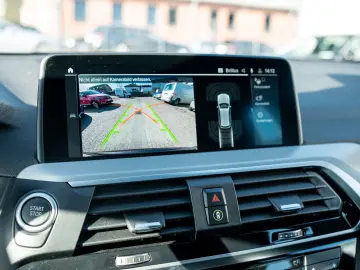 X3 xDrive 30e Advantage 1.HD DAB HEAD UP HIFI