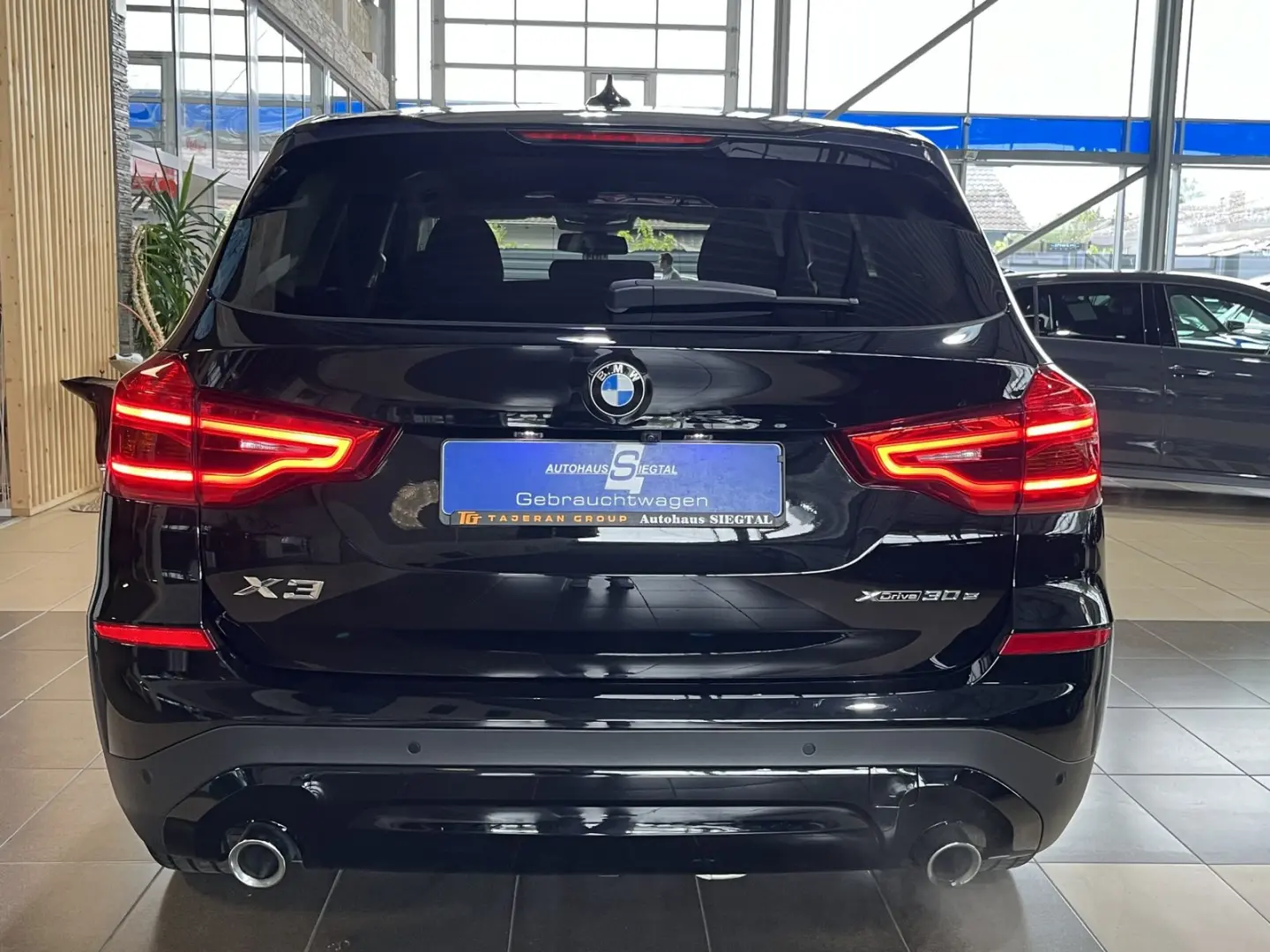 X3 xDrive 30 e Advantage HiFi-Sound AHK LED Navi