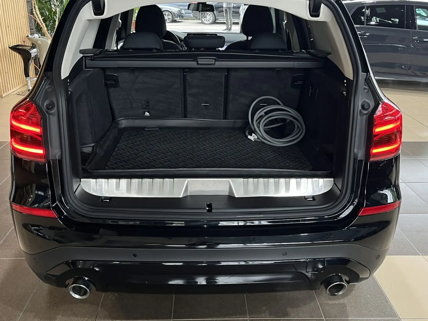 X3 xDrive 30 e Advantage HiFi-Sound AHK LED Navi