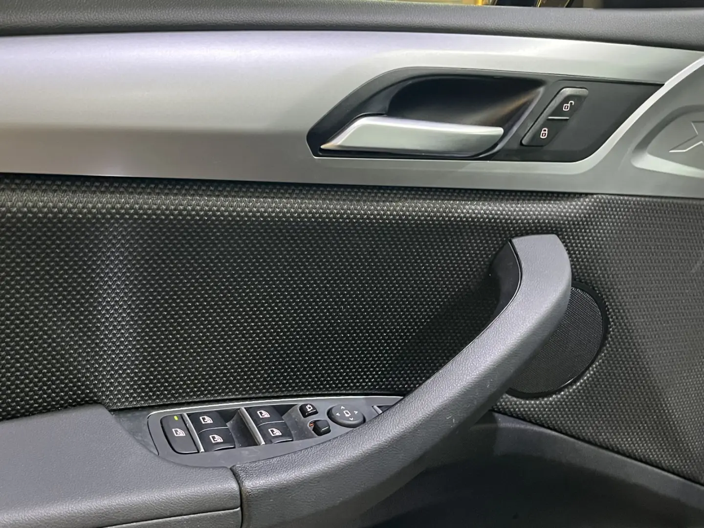 X3 xDrive 30 e Advantage HiFi-Sound AHK LED Navi