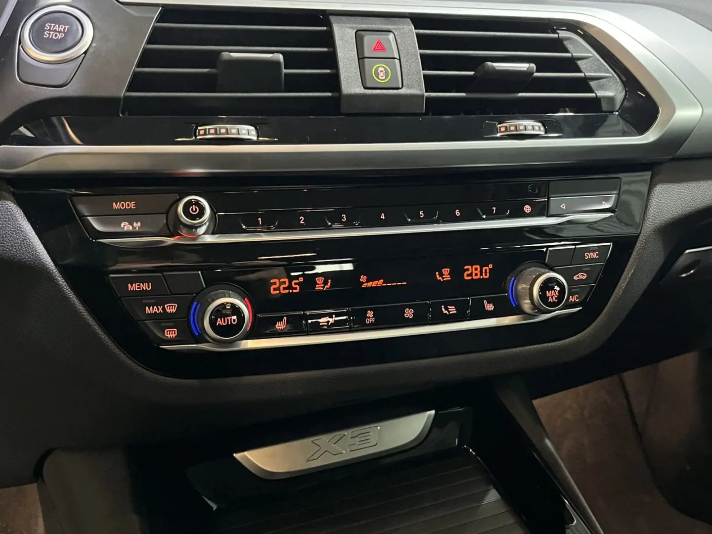 X3 xDrive 30 e Advantage HiFi-Sound AHK LED Navi