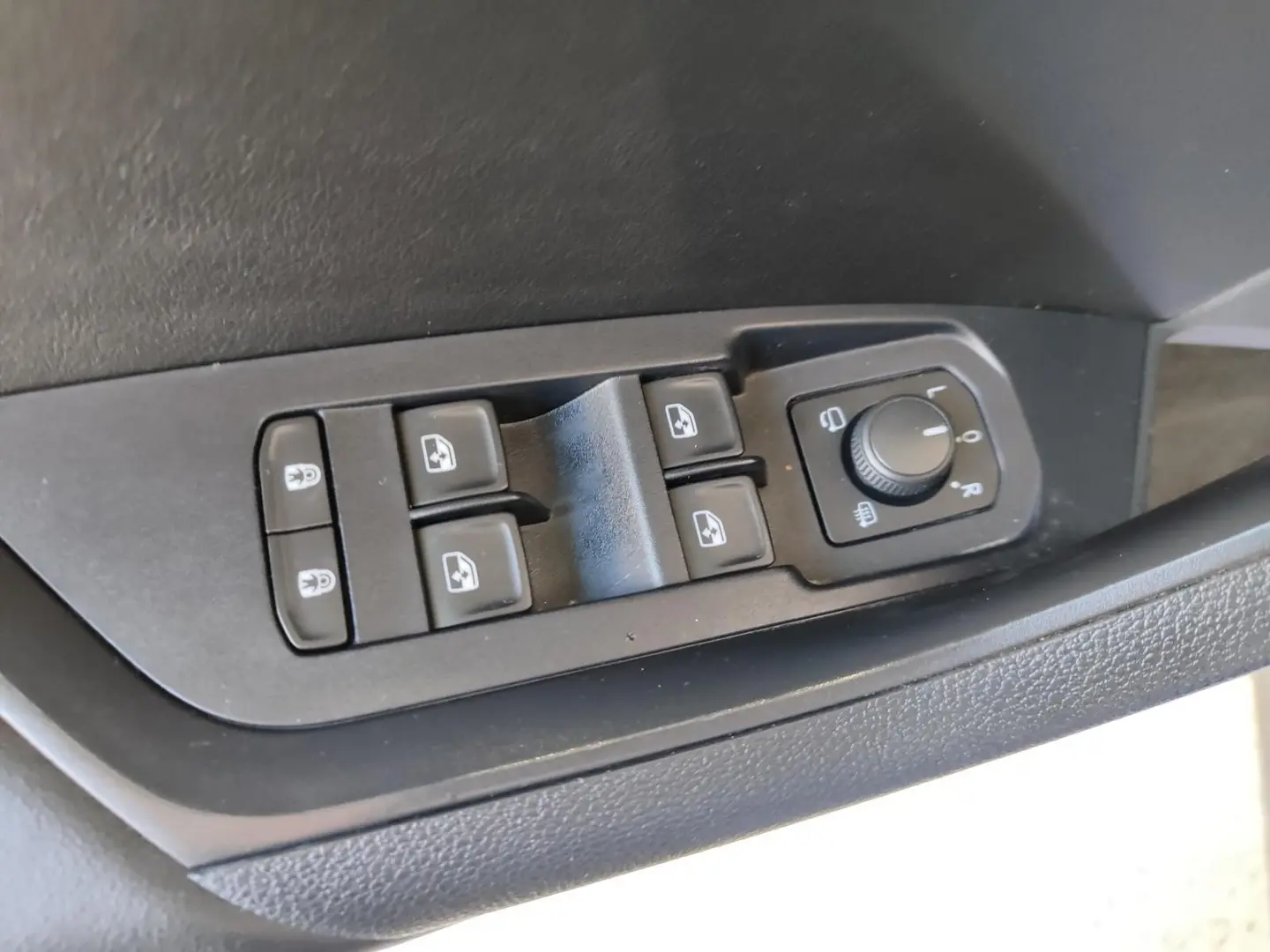 Kodiaq 1.5 TSI Amb. Clever LED 4xSHZ ACC RFK Nav