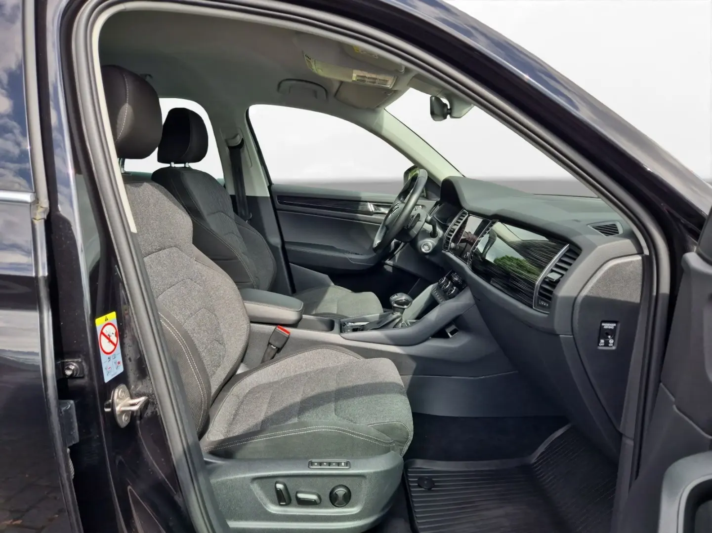 Kodiaq 2.0 TDI DSG 4x4 Navi ACC Klima PDC SiHz
