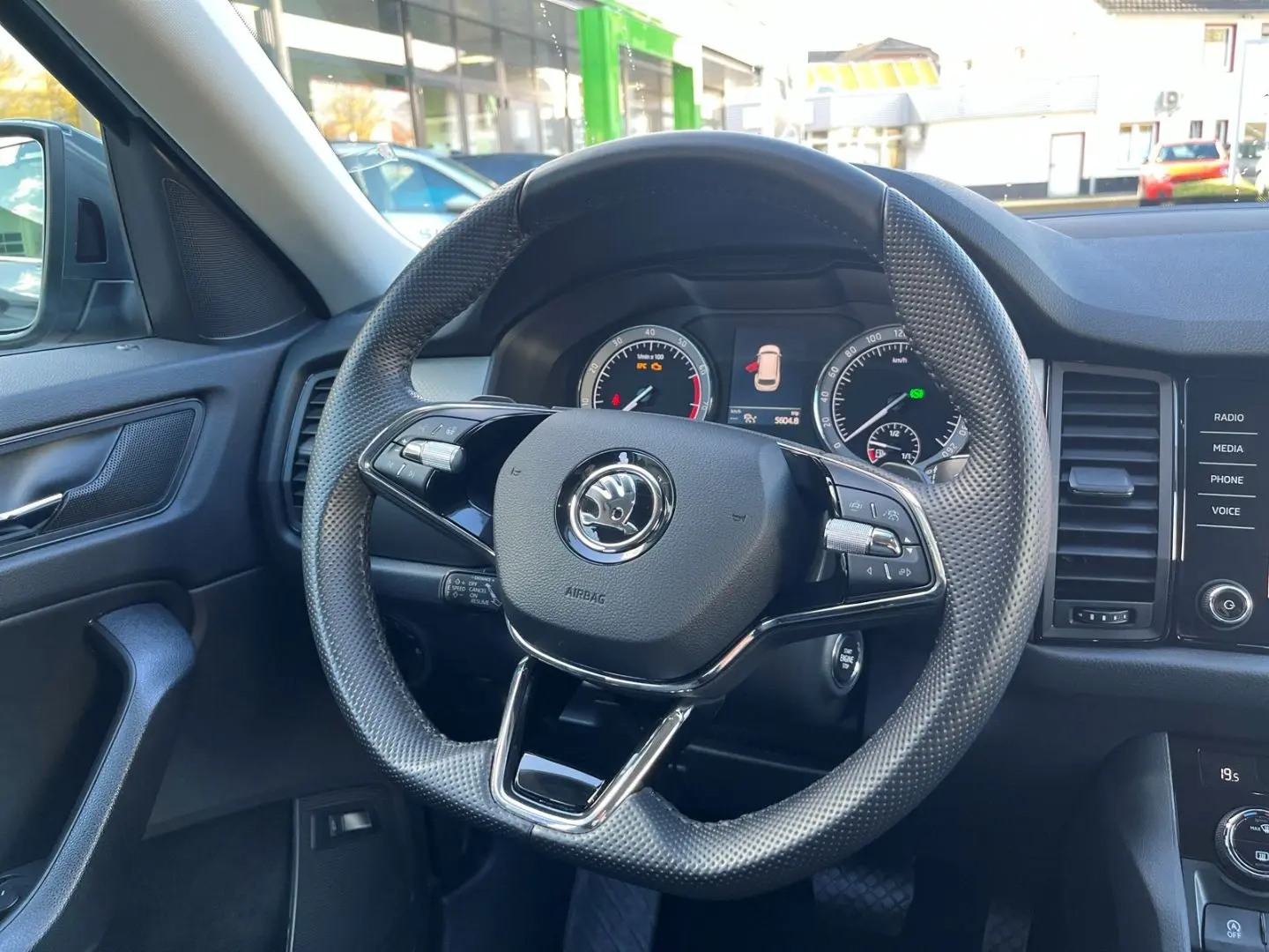 Kodiaq Clever AHK Navi LED Kurvenlicht Sperrdiff