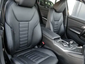 330e xDrive Limousine M Sport AHK Glasd. Laser A