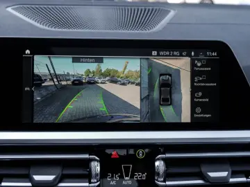 330e xDrive Limousine M Sport AHK Glasd. Laser A