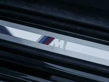 330e xDrive Limousine M Sport AHK Glasd. Laser A