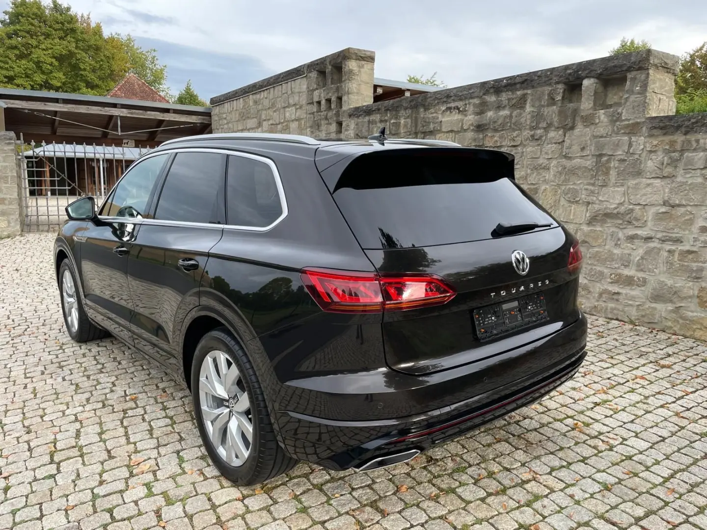 Touareg 3.0 V6 TDI R-line 4MOT ACC PANO LED AHK