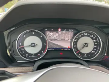 Touareg 3.0 V6 TDI R-line 4MOT ACC PANO LED AHK