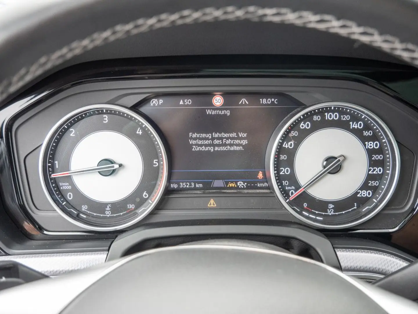 Touareg R-Line 3 0 l V6 TDI 4M PANO MATRIX-LED