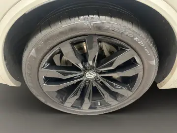 Touareg 3.0 V6 TSI 4Motion R-Line Pano R-Line LM