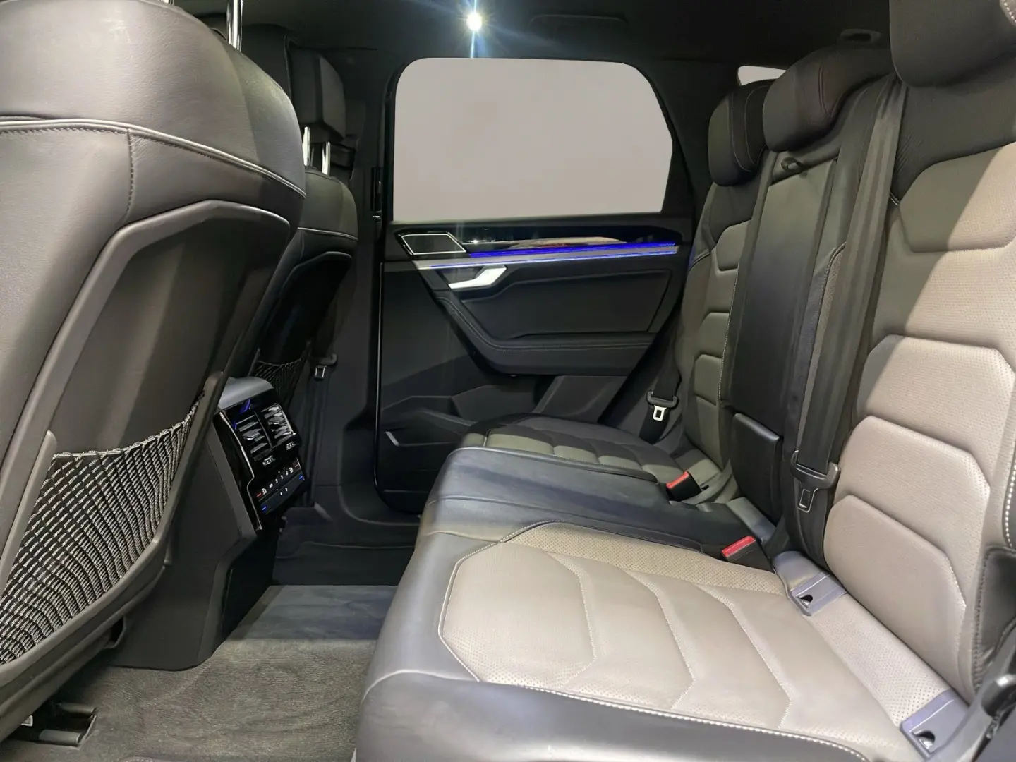 Touareg 3.0 V6 TSI 4Motion R-Line Pano R-Line LM