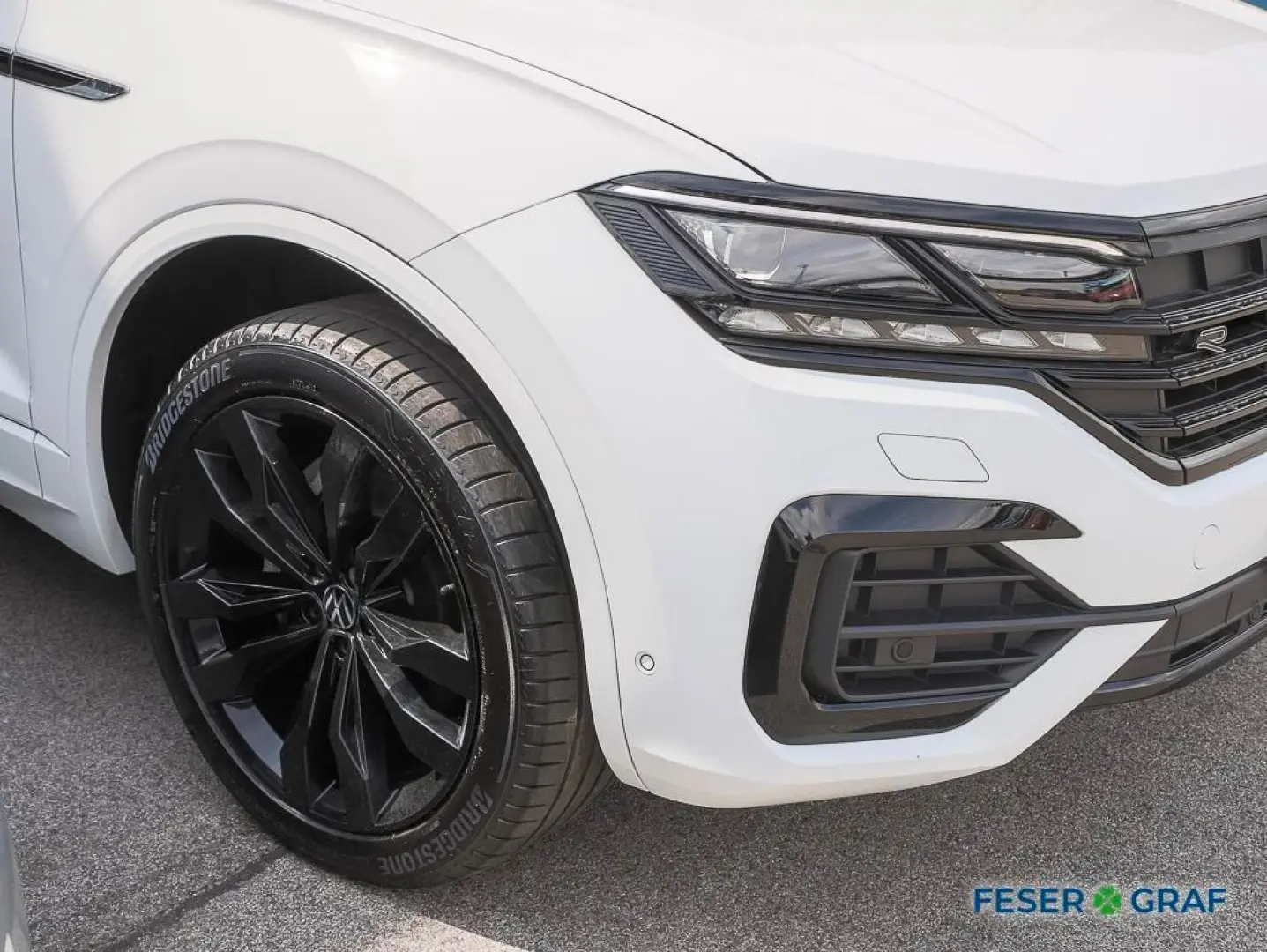 Touareg 3.0 TDI 4M R-Line Black AHK Matrix Pano