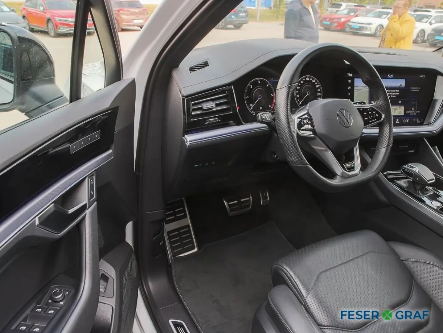 Touareg 3.0 TDI 4M R-Line Black AHK Matrix Pano