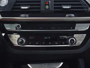 X3 xDrive20d M Sport Head-Up HK HiFi DAB LED