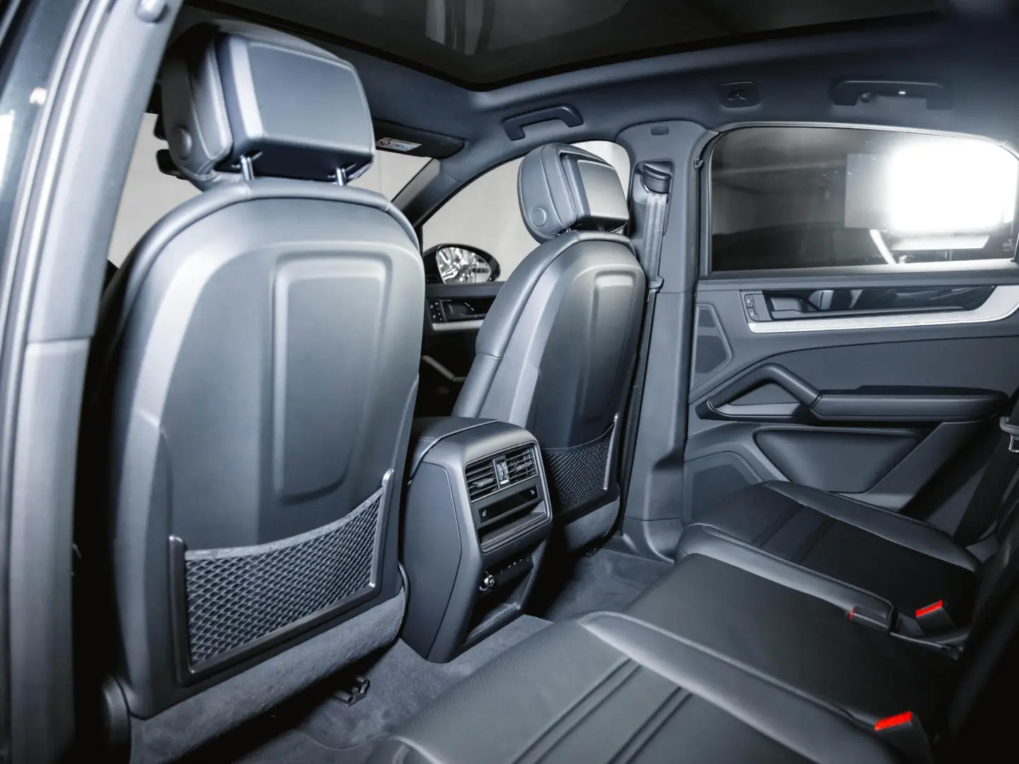 Cayenne Coupé Luftfederung Head-Up InnoDrive