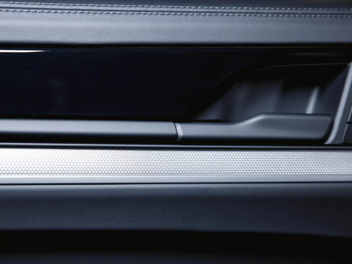 Cayenne Coupé Luftfederung Head-Up InnoDrive