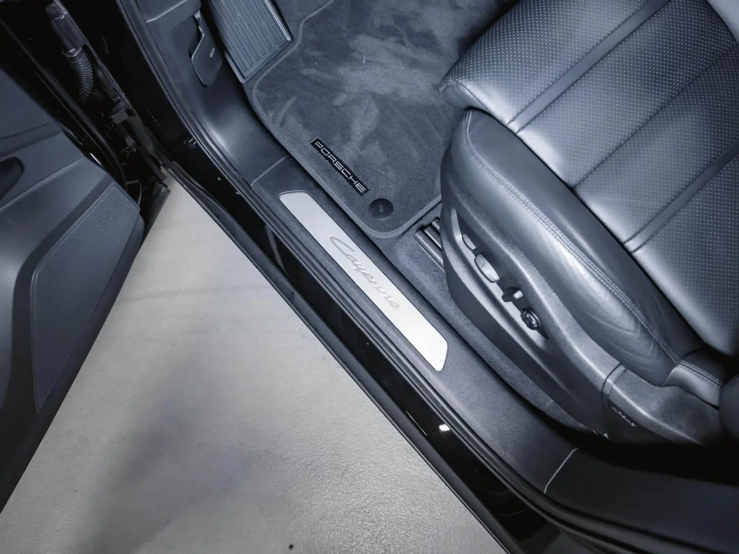 Cayenne Coupé Luftfederung Head-Up InnoDrive