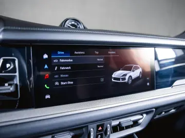 Cayenne Coupé Luftfederung Head-Up InnoDrive